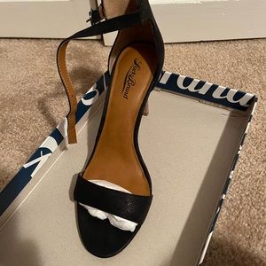 Never worn Lucky brand heels